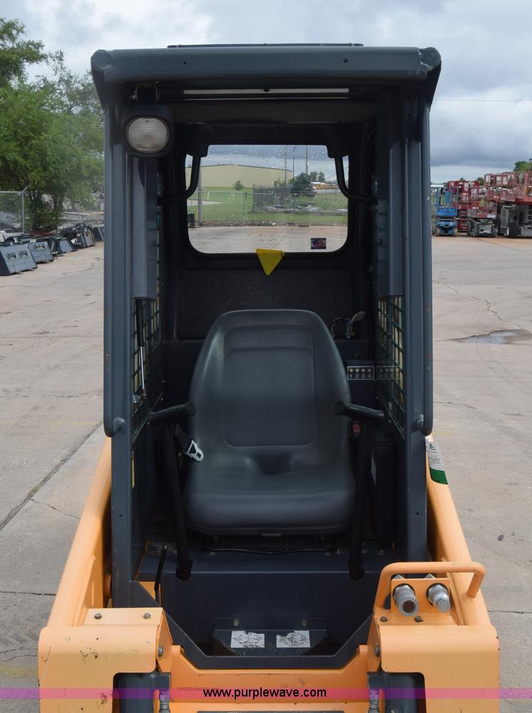 image for item K2777 2011 Mustang 2012 compact skid steer