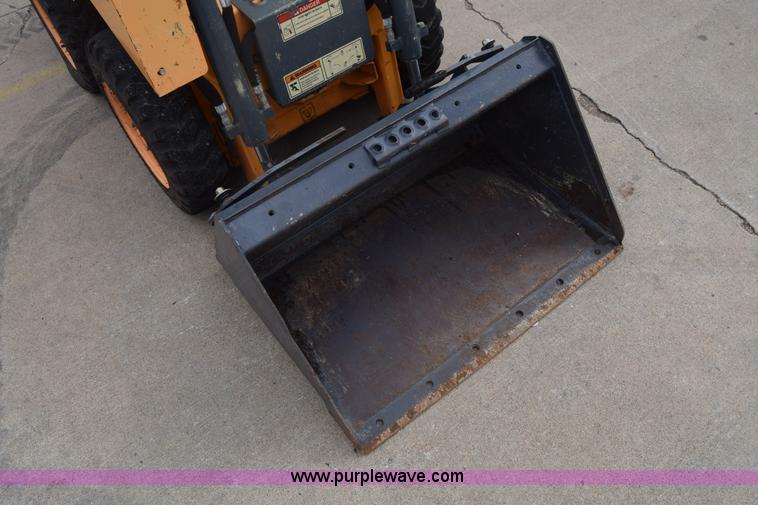 image for item K2777 2011 Mustang 2012 compact skid steer