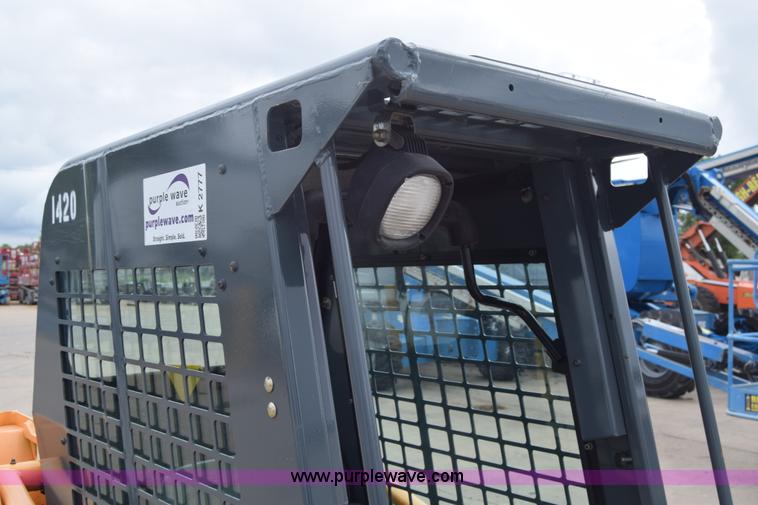 image for item K2777 2011 Mustang 2012 compact skid steer