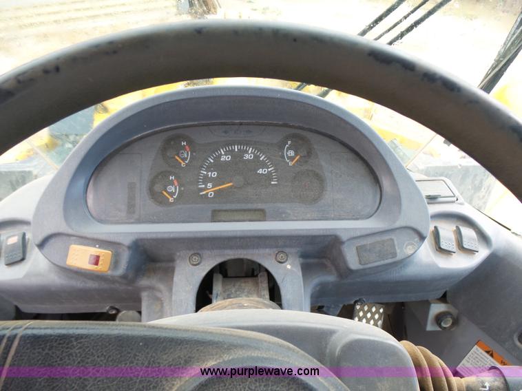 image for item K3089 2004 Komatsu WA320-5L wheel loader