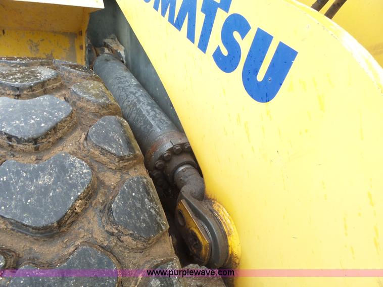 image for item K3089 2004 Komatsu WA320-5L wheel loader