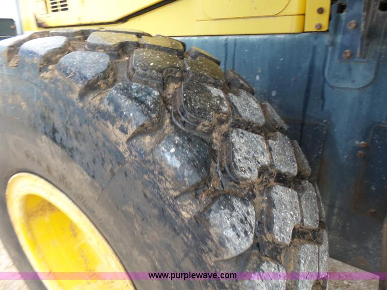 image for item K3089 2004 Komatsu WA320-5L wheel loader