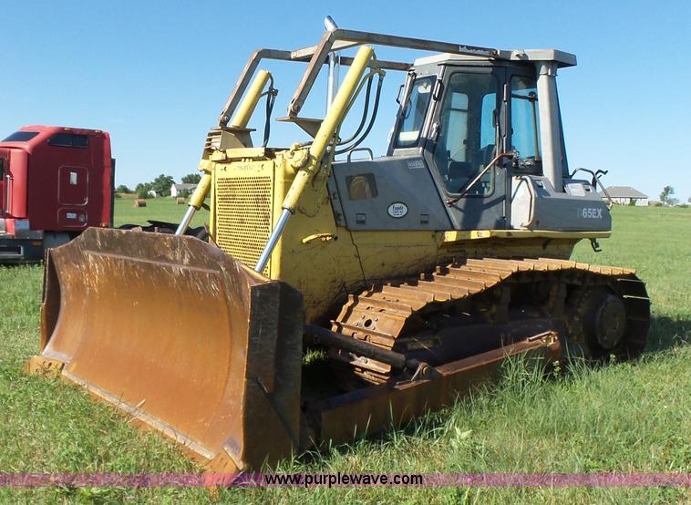 image for item K3157 1993 Komatsu D65EX-12 dozer