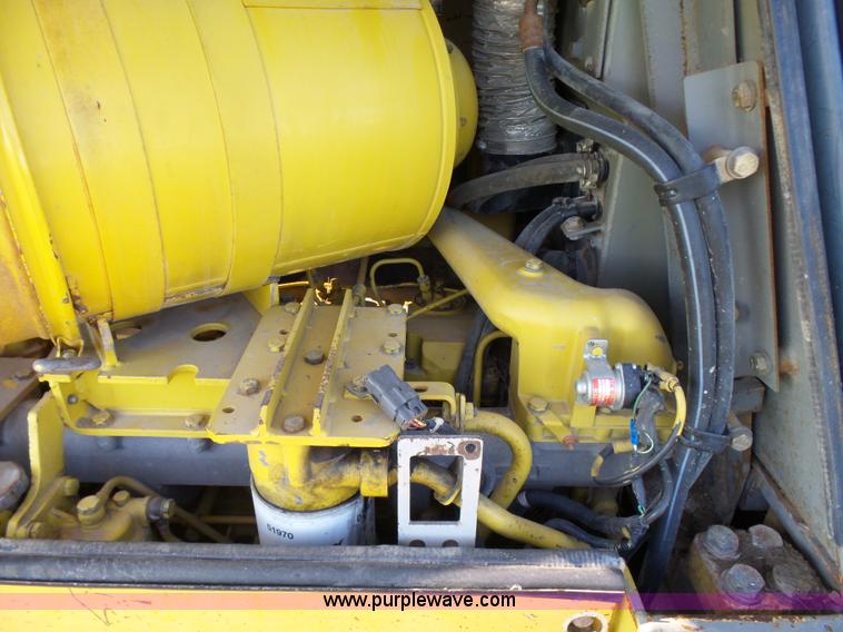 image for item K3157 1993 Komatsu D65EX-12 dozer