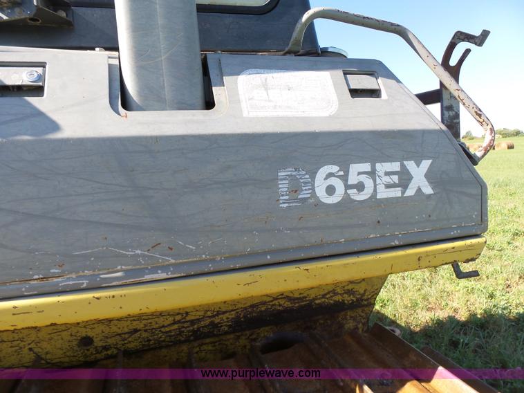 image for item K3157 1993 Komatsu D65EX-12 dozer