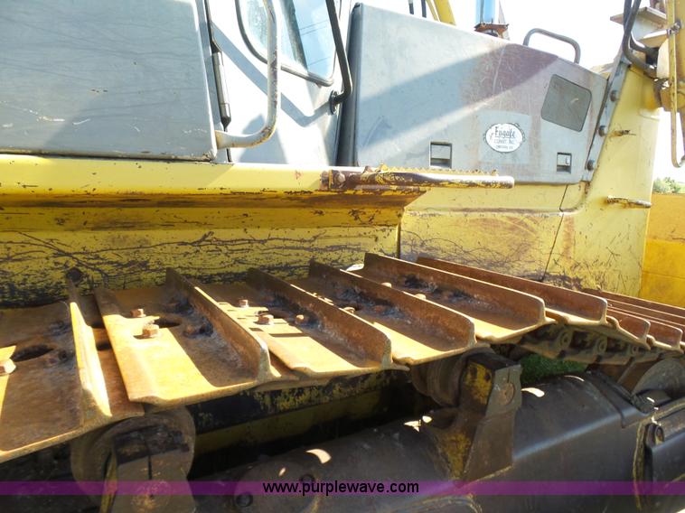 image for item K3157 1993 Komatsu D65EX-12 dozer