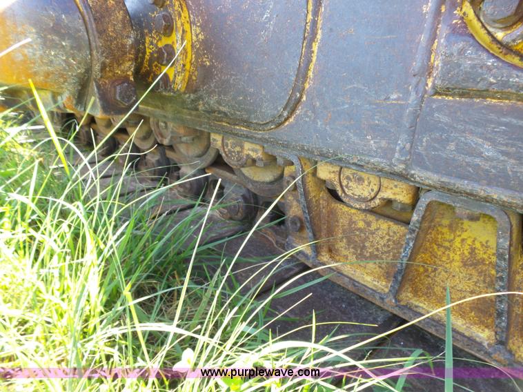 image for item K3157 1993 Komatsu D65EX-12 dozer
