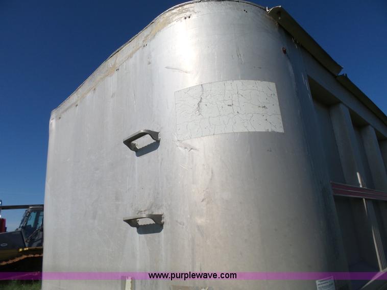 image for item K3158 1992 End dump trailer