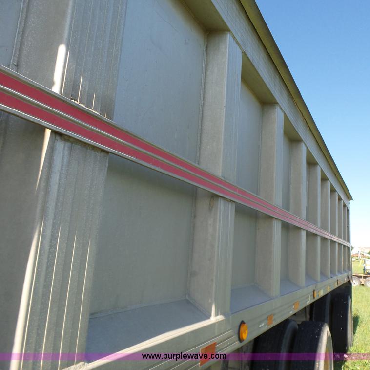 image for item K3158 1992 End dump trailer