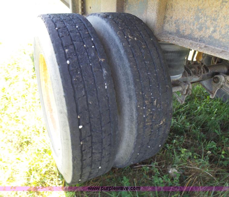 image for item K3158 1992 End dump trailer