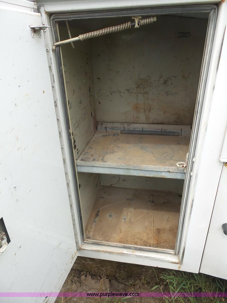 image for item K3552 2006 Ford F450 Super Duty utility truck