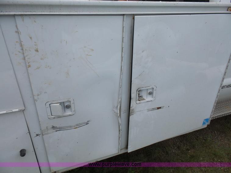 image for item K3552 2006 Ford F450 Super Duty utility truck