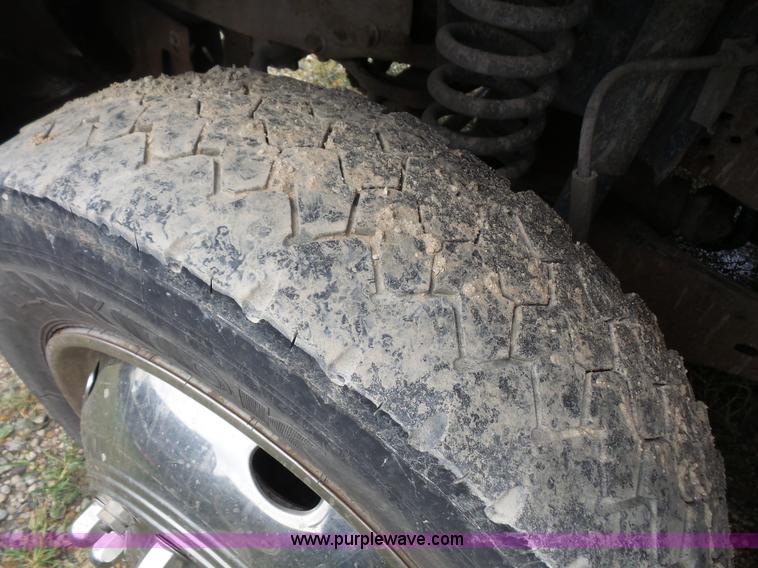 image for item K3552 2006 Ford F450 Super Duty utility truck