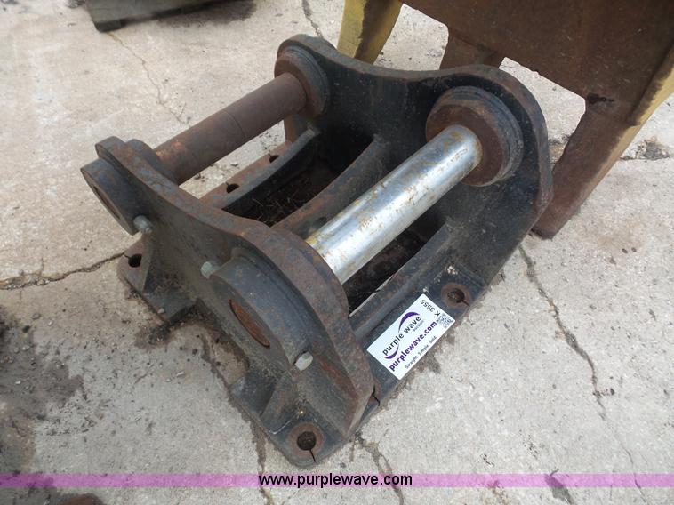 image for item K3555 Excavator mounting plate