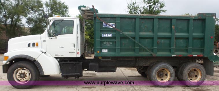image for item K3558 1999 Sterling L9511 dump truck