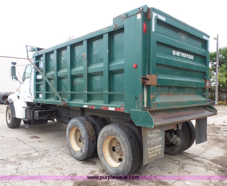 image for item K3558 1999 Sterling L9511 dump truck