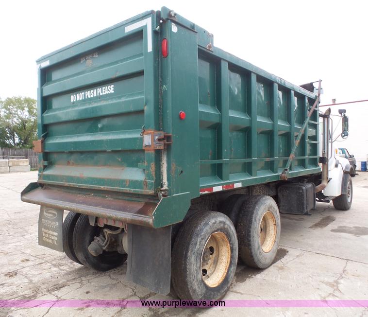 image for item K3558 1999 Sterling L9511 dump truck