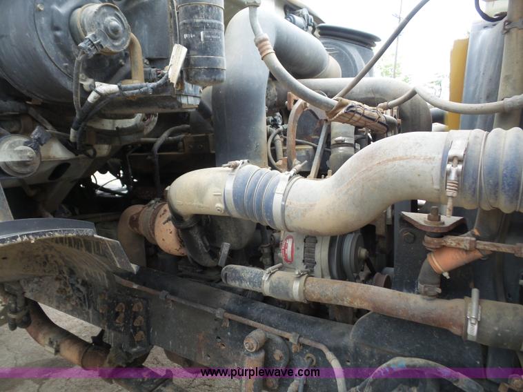 image for item K3558 1999 Sterling L9511 dump truck