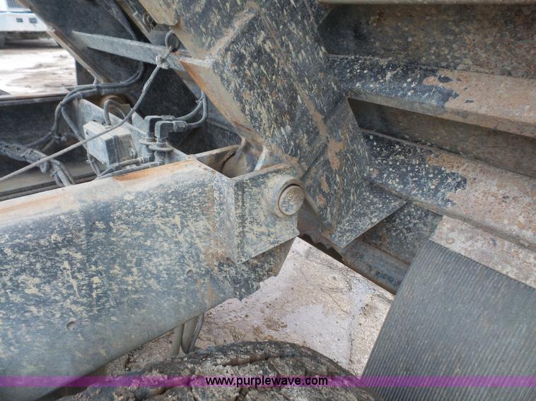 image for item K3558 1999 Sterling L9511 dump truck