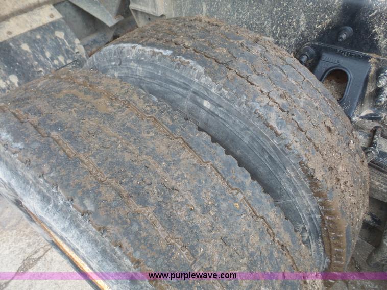 image for item K3558 1999 Sterling L9511 dump truck