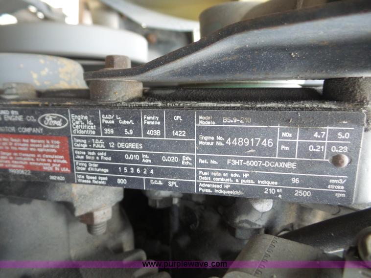 image for item K3559 1994 Ford F700 service truck with crane