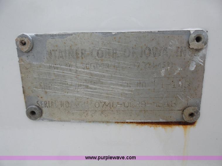 image for item K3559 1994 Ford F700 service truck with crane