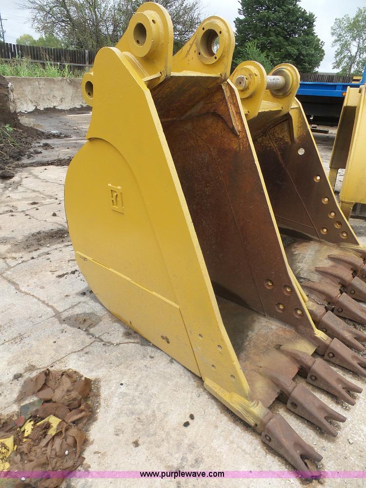 image for item K3560 Balderson 30"W excavator bucket