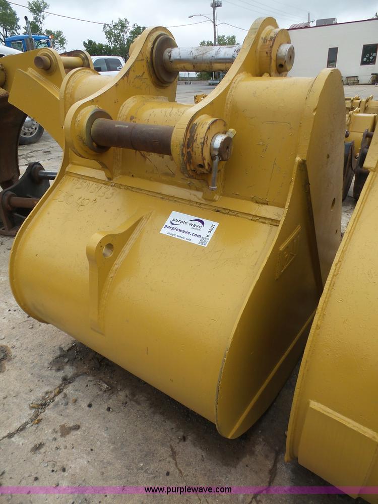 image for item K3561 Caterpillar 48"W excavator bucket