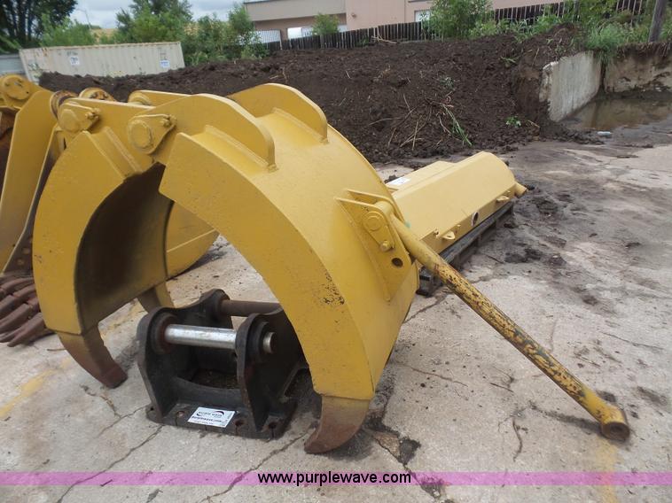 image for item K3562 Excavator grapple