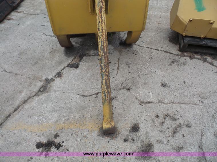 image for item K3562 Excavator grapple