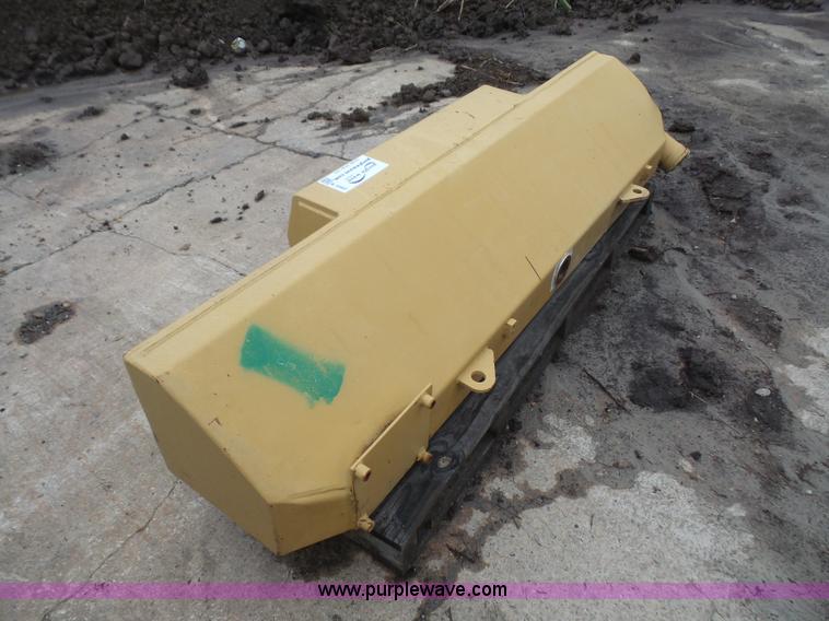image for item K3563 Caterpillar D6H fuel tank