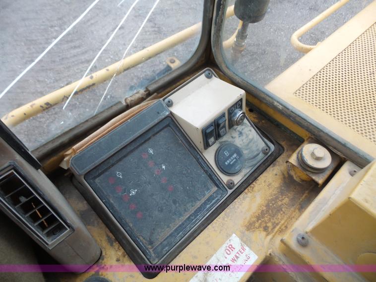 image for item K3564 1995 Caterpillar 973 track loader