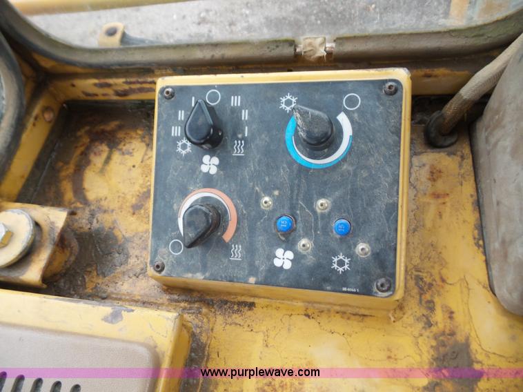 image for item K3564 1995 Caterpillar 973 track loader