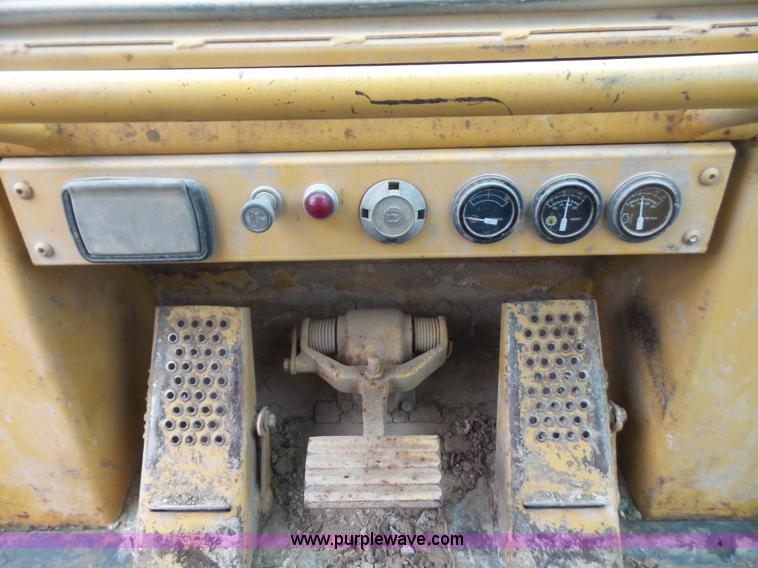 image for item K3564 1995 Caterpillar 973 track loader