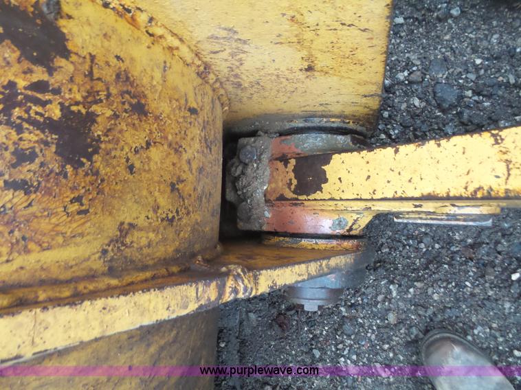 image for item K3564 1995 Caterpillar 973 track loader