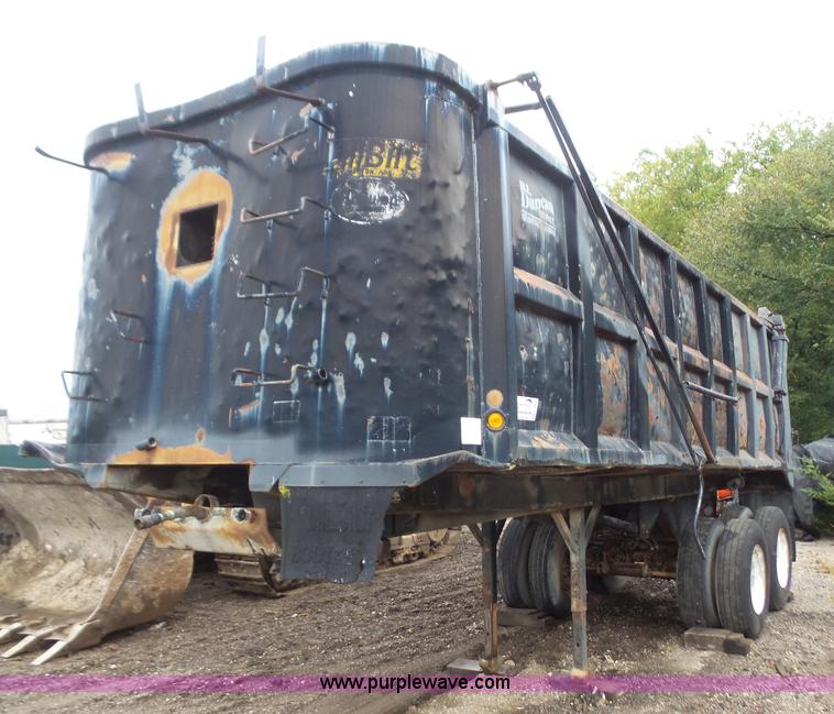 image for item K3565 1986 Hilbilt 2260SHD end dump trailer