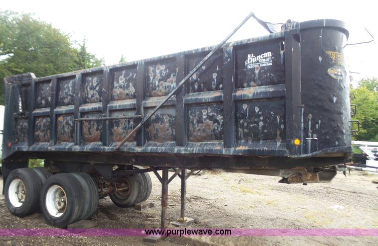 image for item K3565 1986 Hilbilt 2260SHD end dump trailer