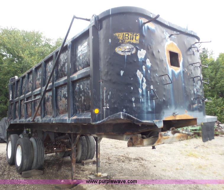 image for item K3565 1986 Hilbilt 2260SHD end dump trailer