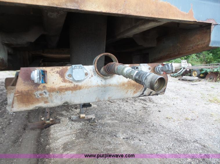 image for item K3565 1986 Hilbilt 2260SHD end dump trailer