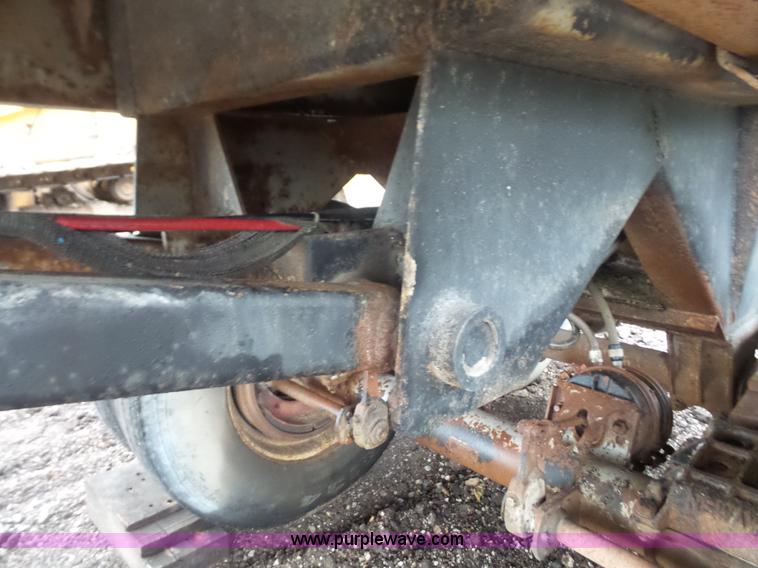 image for item K3565 1986 Hilbilt 2260SHD end dump trailer