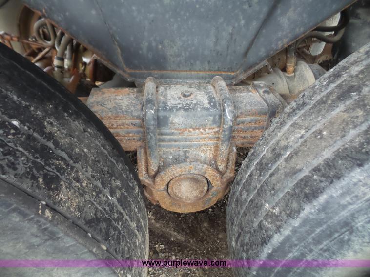 image for item K3565 1986 Hilbilt 2260SHD end dump trailer