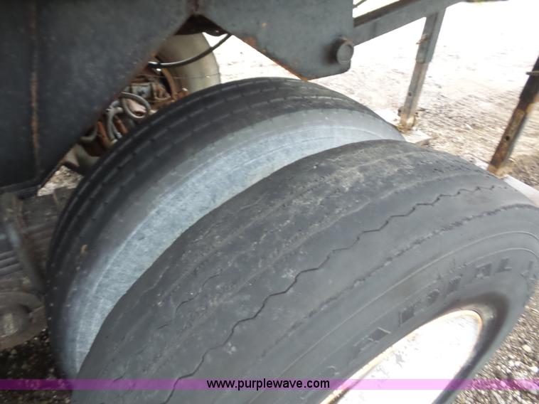 image for item K3565 1986 Hilbilt 2260SHD end dump trailer