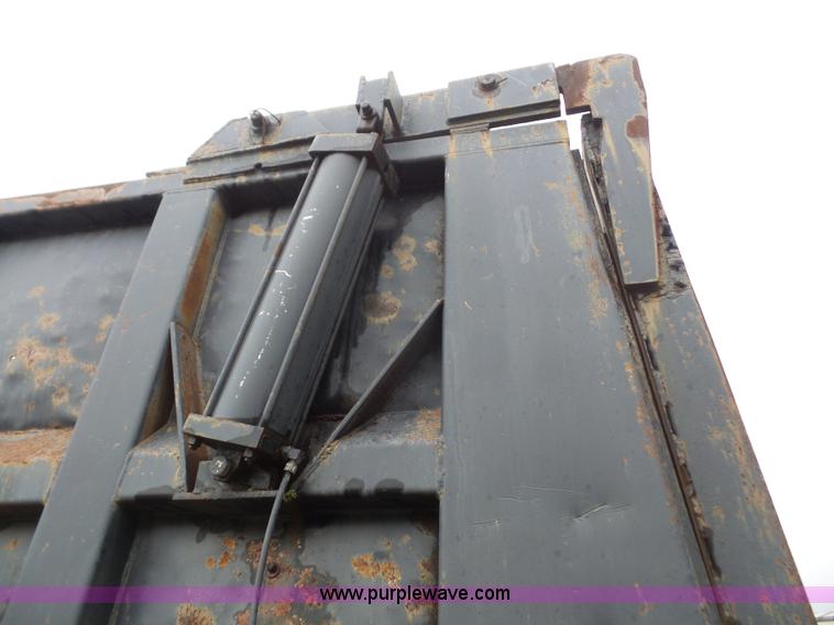 image for item K3565 1986 Hilbilt 2260SHD end dump trailer