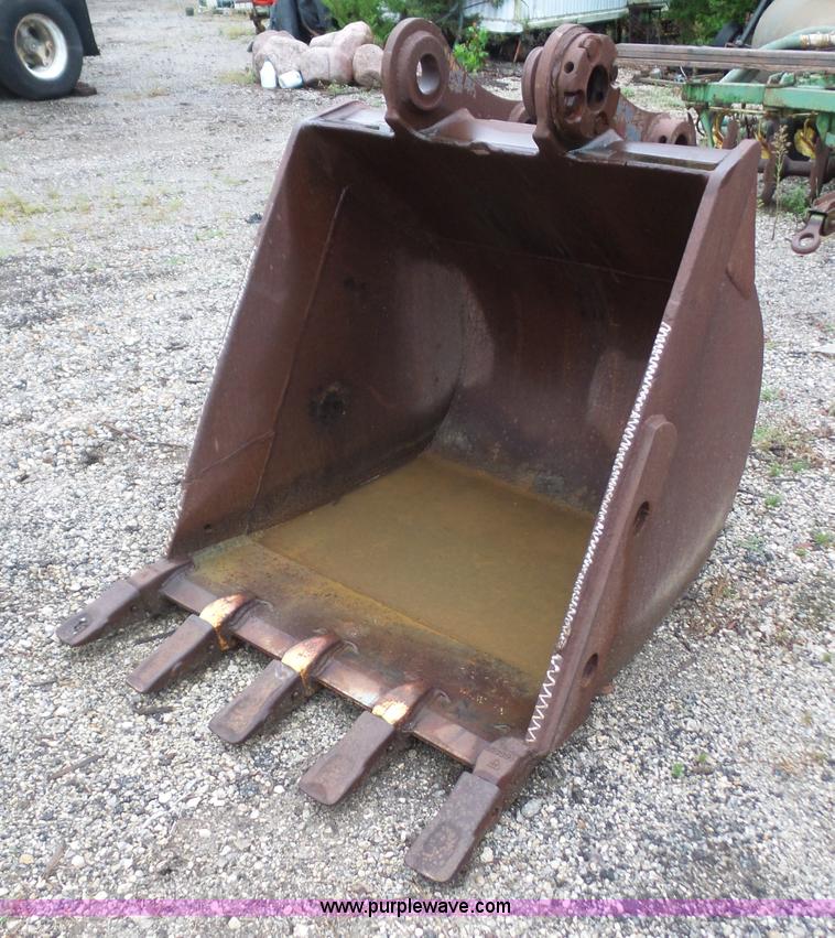 image for item K3566 46"W excavator bucket