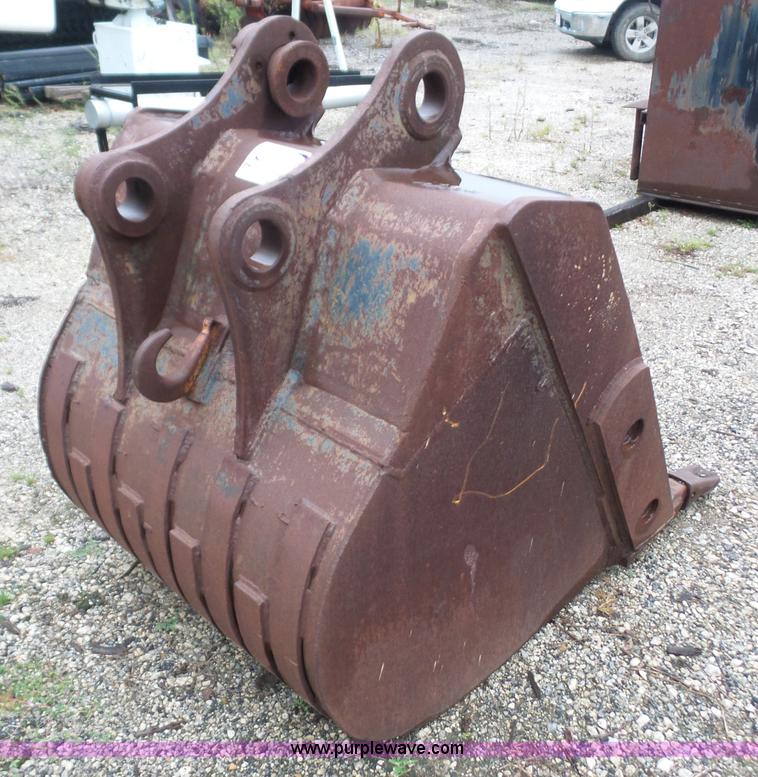 image for item K3566 46"W excavator bucket