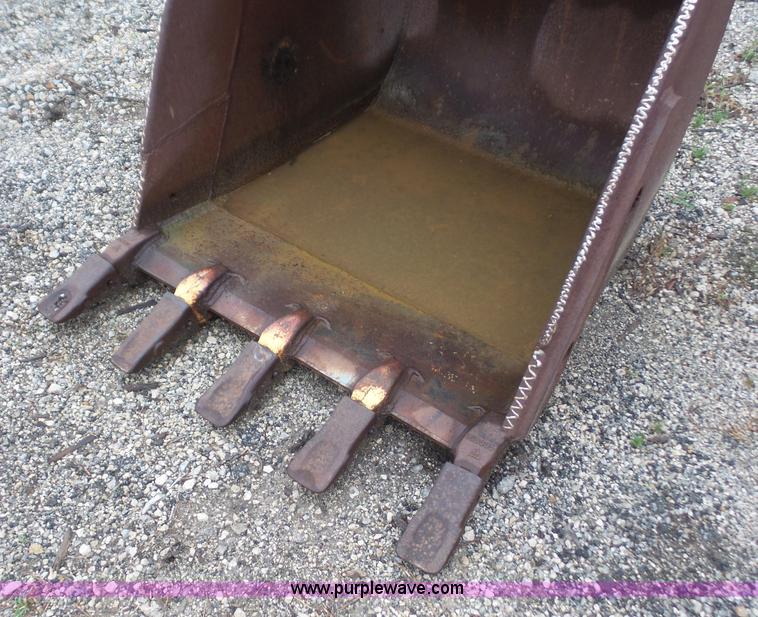 image for item K3566 46"W excavator bucket