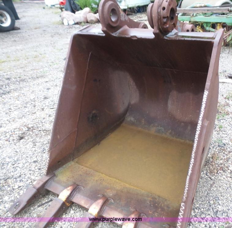 image for item K3566 46"W excavator bucket
