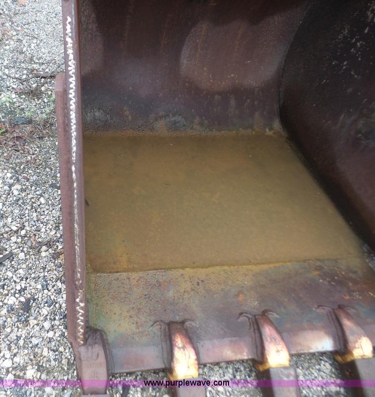 image for item K3566 46"W excavator bucket