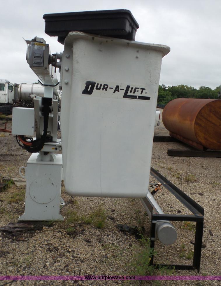 image for item K3567 2005 Dur-a-lift DSL32 truck boom