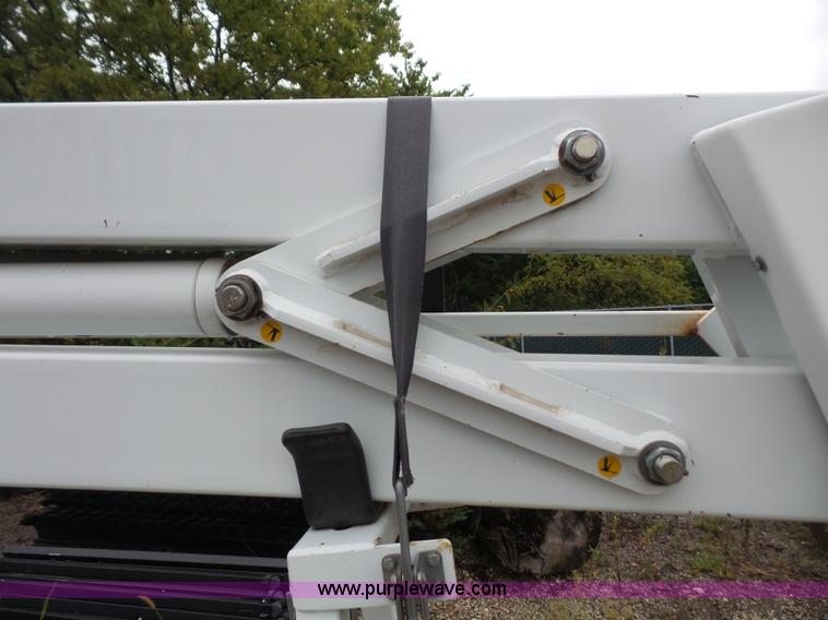 image for item K3567 2005 Dur-a-lift DSL32 truck boom